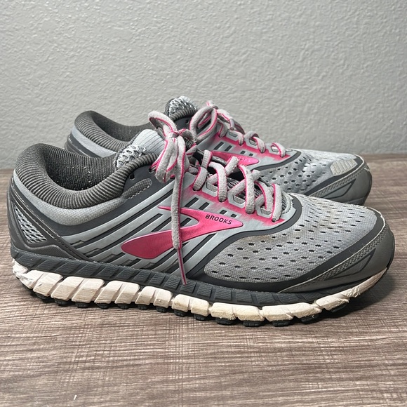 Women’s Brooks Shoes Size 8 Gray/Fuchsia - Picture 1 of 8